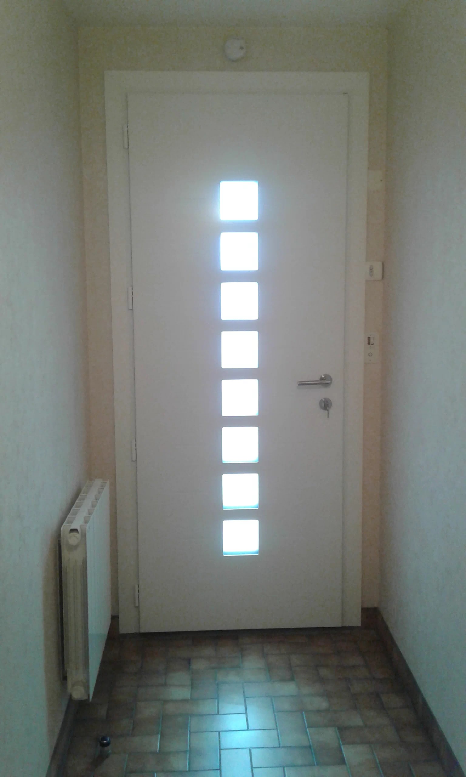 Pose de porte et portail à Montaigu par IDM Menuiserie